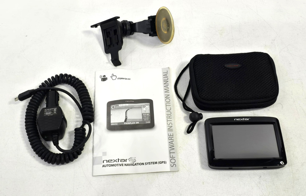 Nextar Automotive Navigation GPS Model Q4-02